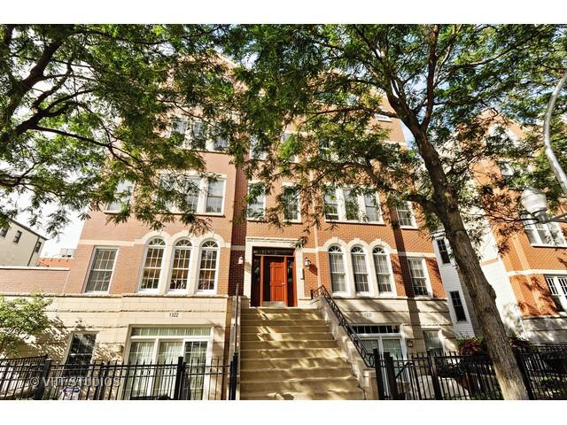 1322 W Fletcher St. #4W, Chicago, IL 60657