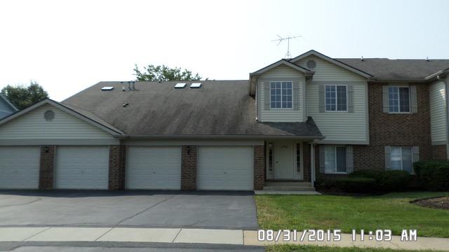 1711 Chesapeake Ln. #4, Schaumburg, IL 60193