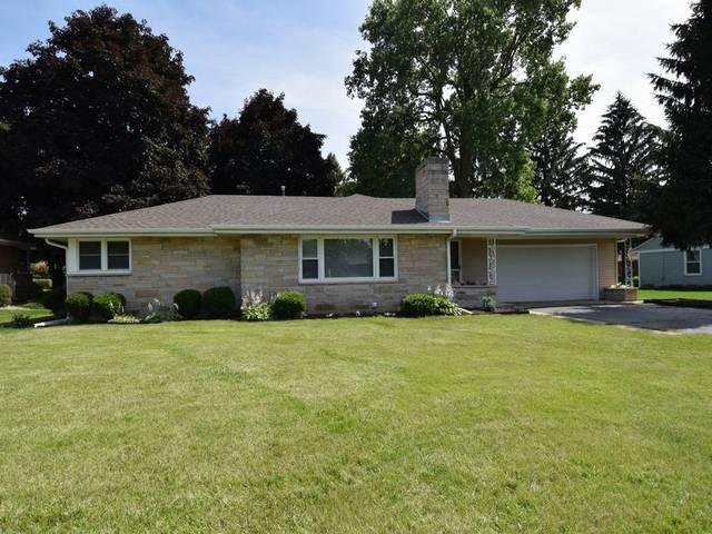 608 Barrington Ave., East Dundee, IL 60118