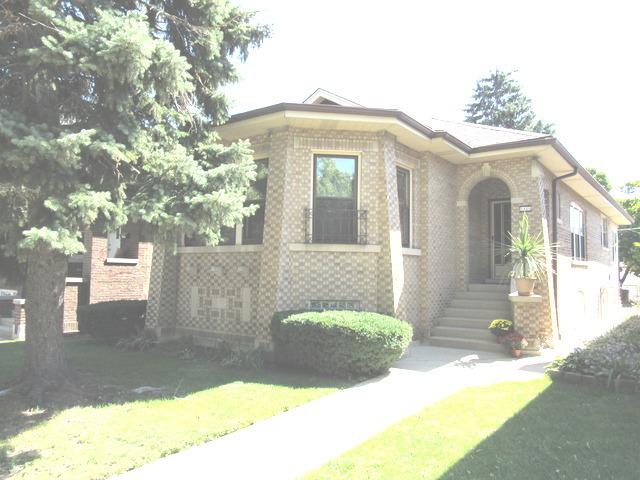 5425 W School St., Chicago, IL 60641