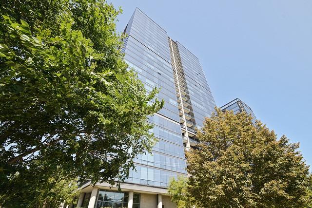 860 W Blackhawk St. #2305, Chicago, IL 60642