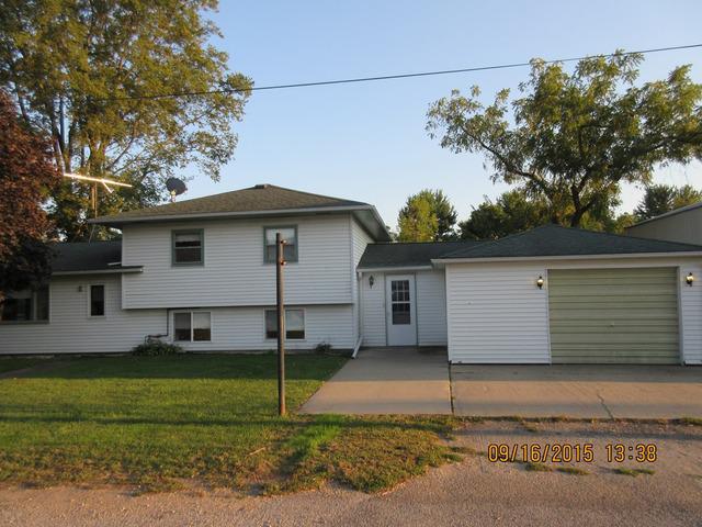 1267 Market St., Nachusa, IL 61057