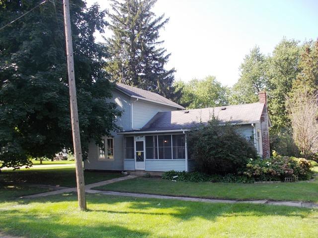 302 N Second Ave., Holcomb, IL 61043