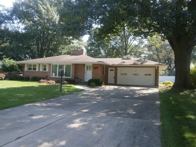2019 Edgebrook Dr., Rockford, IL 61107