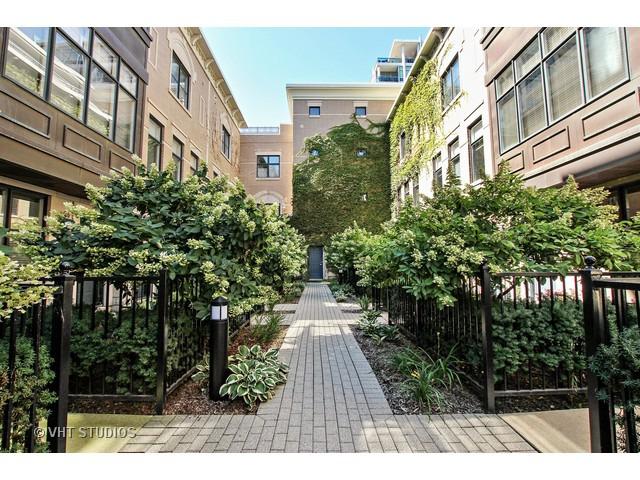 1826 S Indiana Ave. #B, Chicago, IL 60616