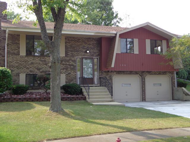 180 Cambridge Ln., Bloomingdale, IL 60108