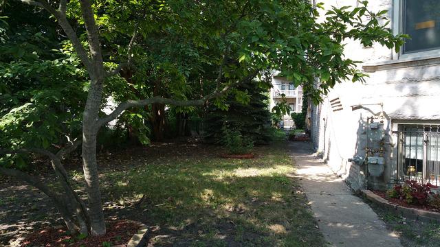 4830 S Champlain Ave., Chicago, IL 60615