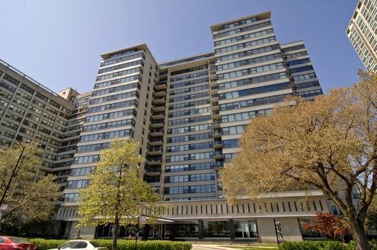 3430 N Lake Shore Dr. #5L, Chicago, IL 60657