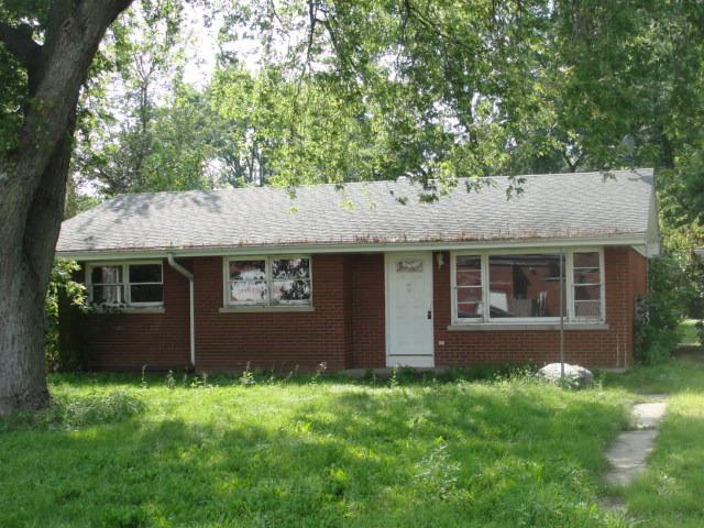 930 Austin Ave., Aurora, IL 60505