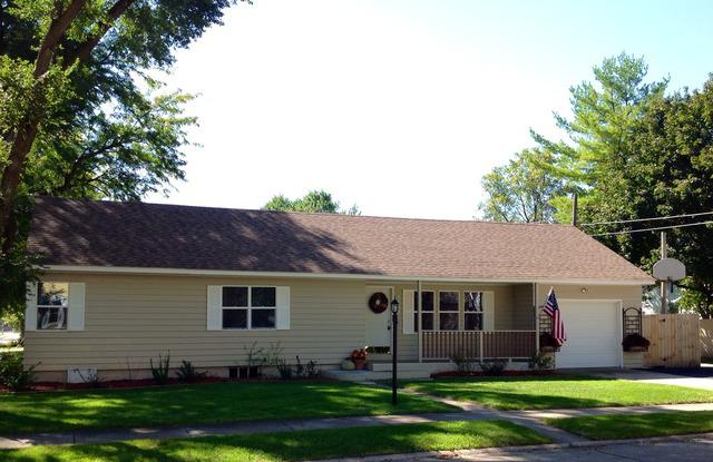1122 Prospect St., Dekalb, IL 60115