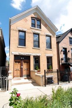 2122 W Charleston St., Chicago, IL 60647
