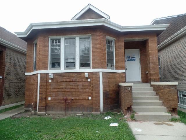 5920 S Mozart St., Chicago, IL 60629
