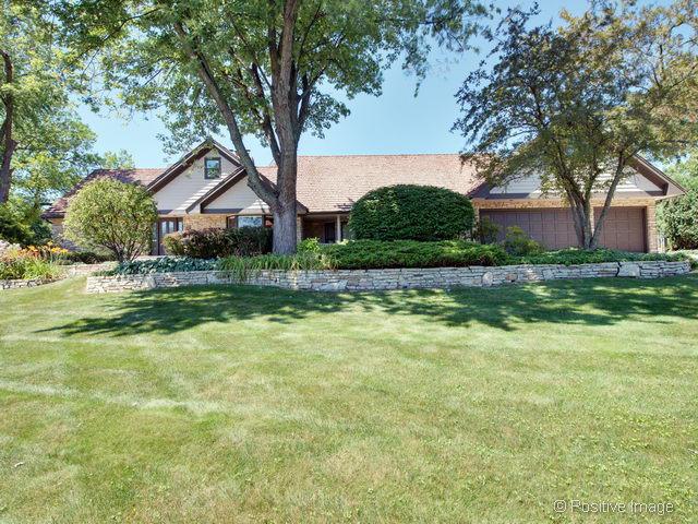 394 Western Ave., Clarendon Hills, IL 60514