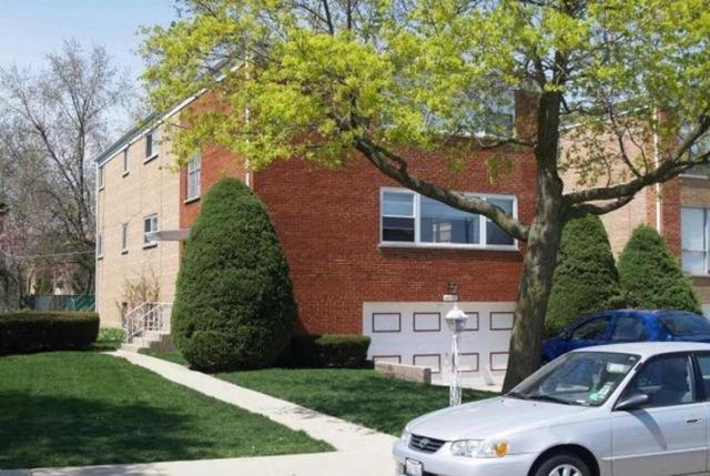 6832 N Hamlin Ave., Lincolnwood, IL 60712