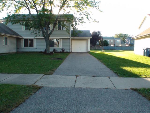1441 Andover Dr., Aurora, IL 60504