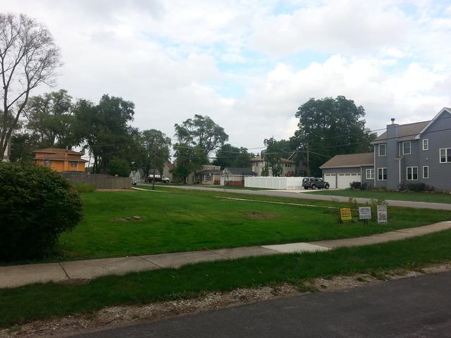 1100 Carol St., Downers Grove, IL 60516