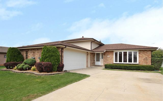 7504 W Haystack Dr., Frankfort, IL 60423