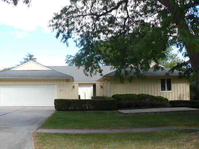 17 Golfview Pl., Dekalb, IL 60115