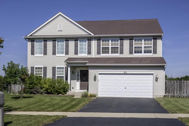831 Hampton Ln., Yorkville, IL 60560