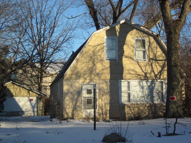 1N335 Purnell St., Carol Stream, IL 60188