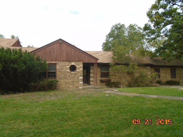 25900 W Il Route 22, Barrington, IL 60010
