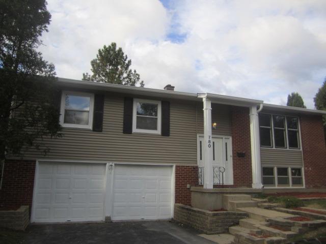 780 Park Ln., Hoffman Estates, IL 60192