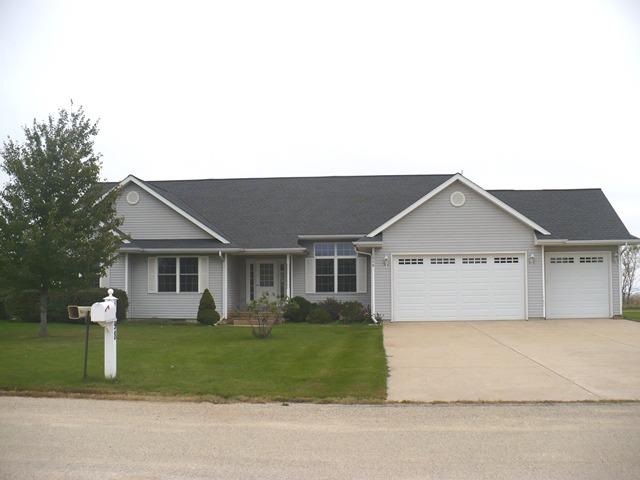 1998 Cotton Tail Rd., Ashton, IL 61006