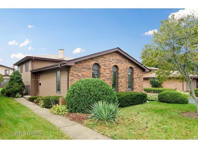 1228 N Fischer Dr., Addison, IL 60101