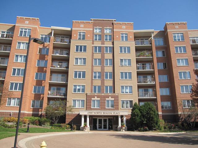 1 N Beacon Pl. #201, La Grange, IL 60525