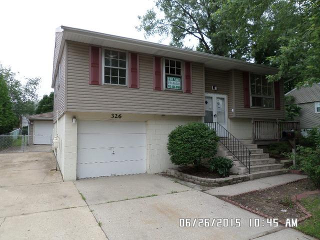 326 Hickory Ave., Romeoville, IL 60446
