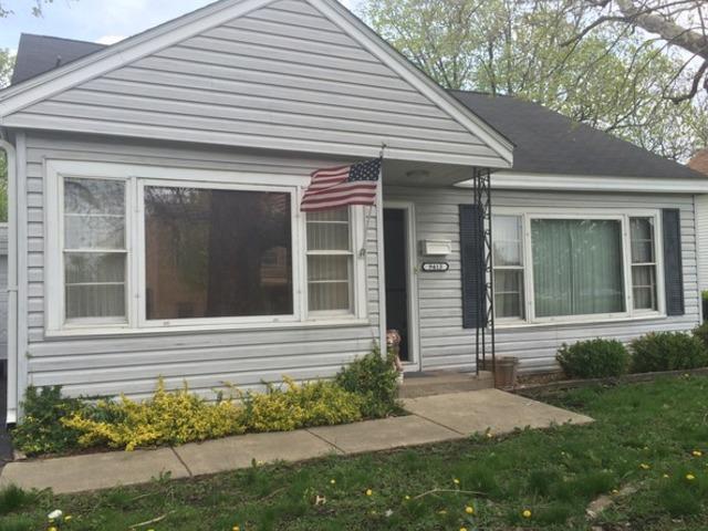 9413 S 52nd Ave., Oak Lawn, IL 60453