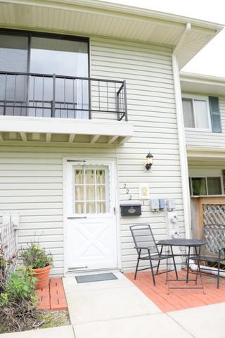 222 Sagamore Ct., Schaumburg, IL 60194