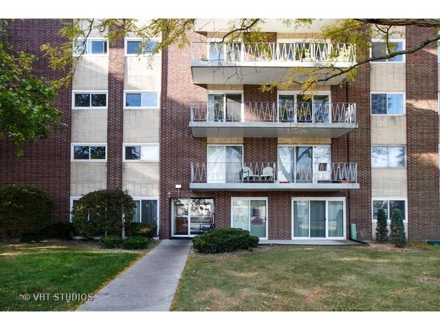 2900 Maple Ave. #9A, Downers Grove, IL 60515