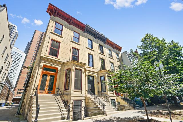 859 N Dearborn St., Chicago, IL 60610