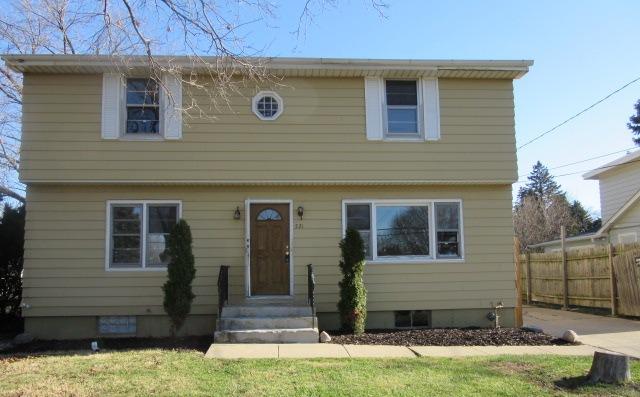 521 N Park St., Westmont, IL 60559