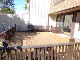 11 Stratford Ct., Indian Head Park, IL 60525