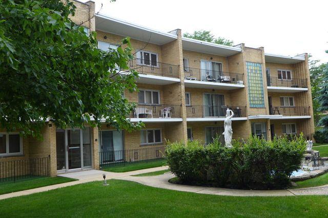 10344 S Pulaski Rd. #204, Oak Lawn, IL 60453