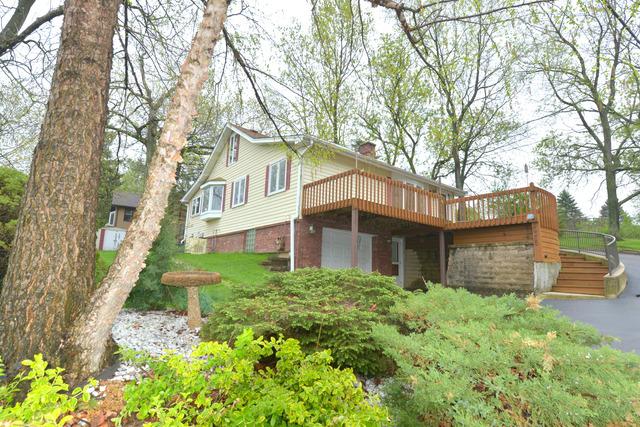 23365 N Hillside Rd., Barrington, IL 60010