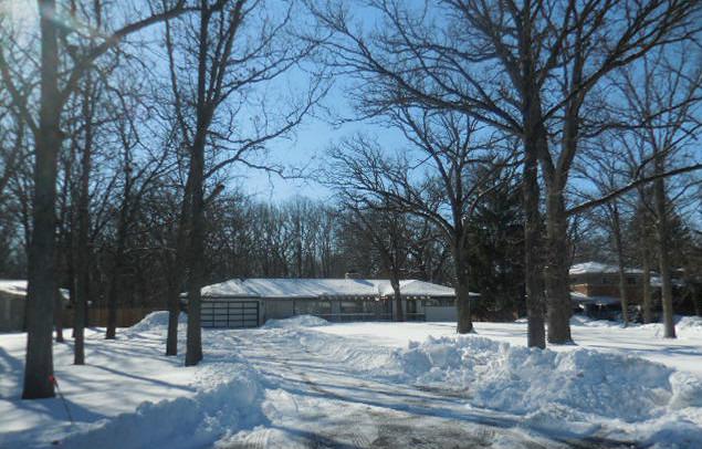 4585 Forest View Dr., Northbrook, IL 60062