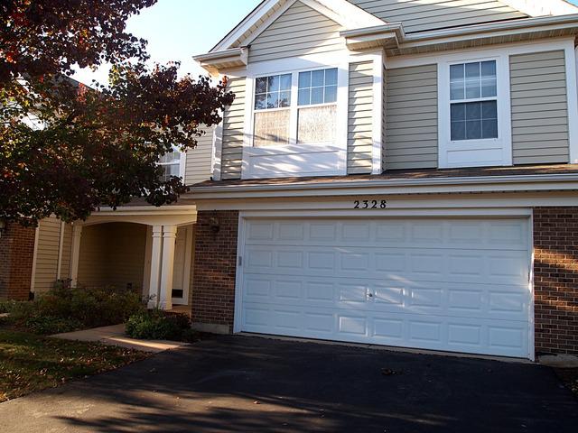 2328 Foxmoor Ln., Aurora, IL 60502