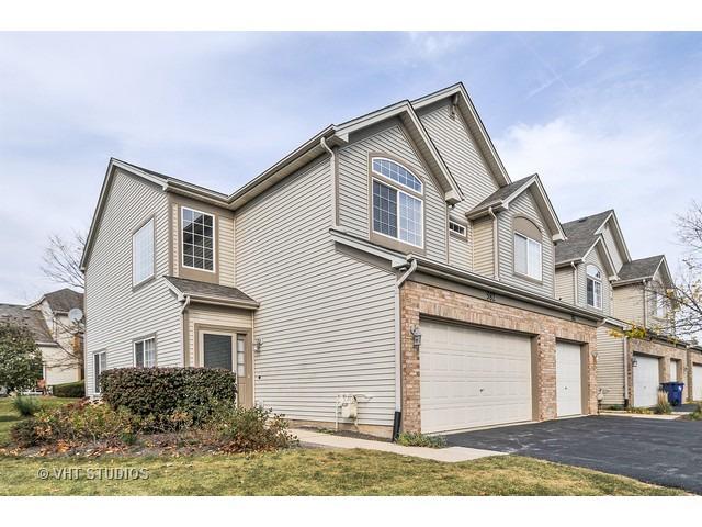 982 Parkhill Cir., Aurora, IL 60502