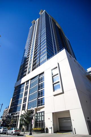 100 E 14th St. #1401, Chicago, IL 60605
