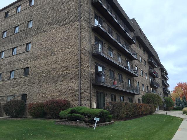 960 S River Rd. #304, Des Plaines, IL 60016