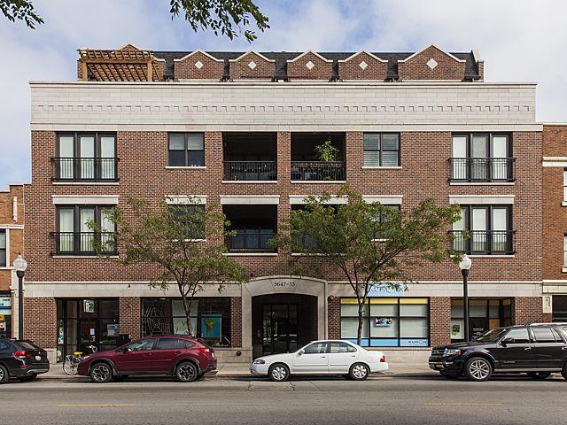 5647 N Clark Ave. #204, Chicago, IL 60660