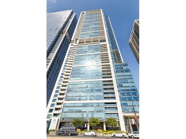 340 E Randolph St. #906, Chicago, IL 60601