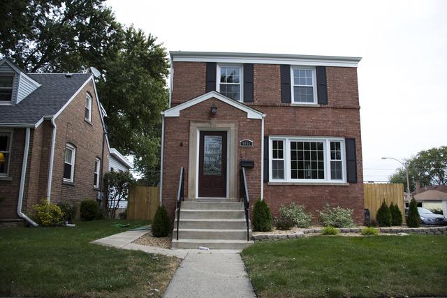8853 S Utica Ave., Evergreen Park, IL 60805