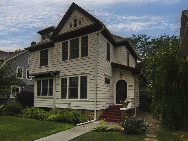 1242 National Ave., Rockford, IL 61103