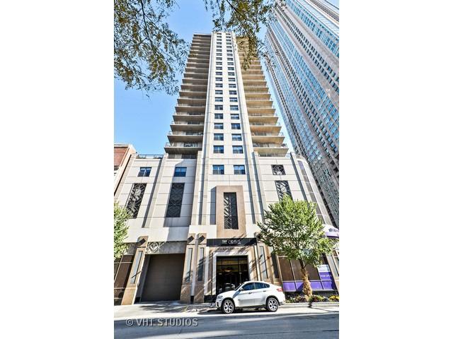 635 N Dearborn St. #703, Chicago, IL 60654
