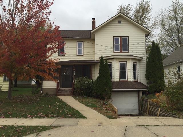 852 W Elk St., Freeport, IL 61032