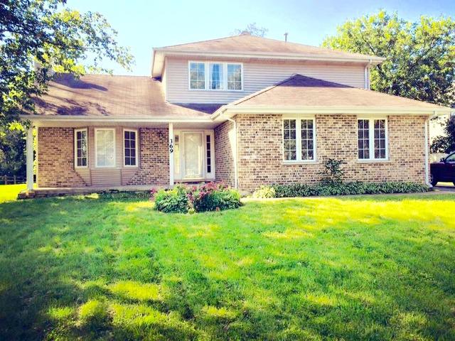 369 56th St., Clarendon Hills, IL 60514